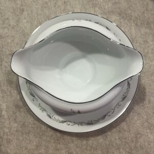 Japan vintage China‎ romance diamond pattern gravy boat. EUC